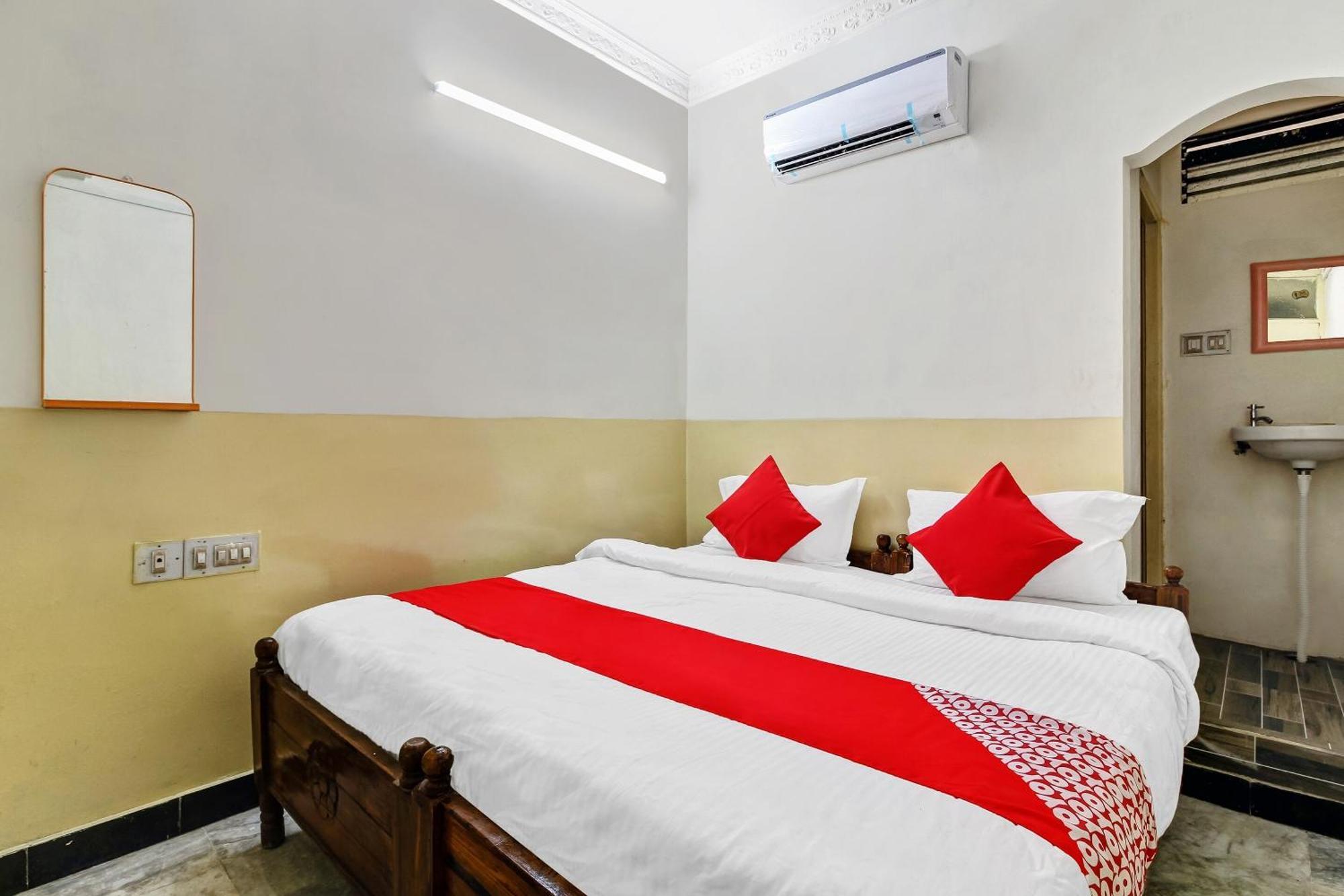 Hotel O Suraj Residency Warangal Bagian luar foto